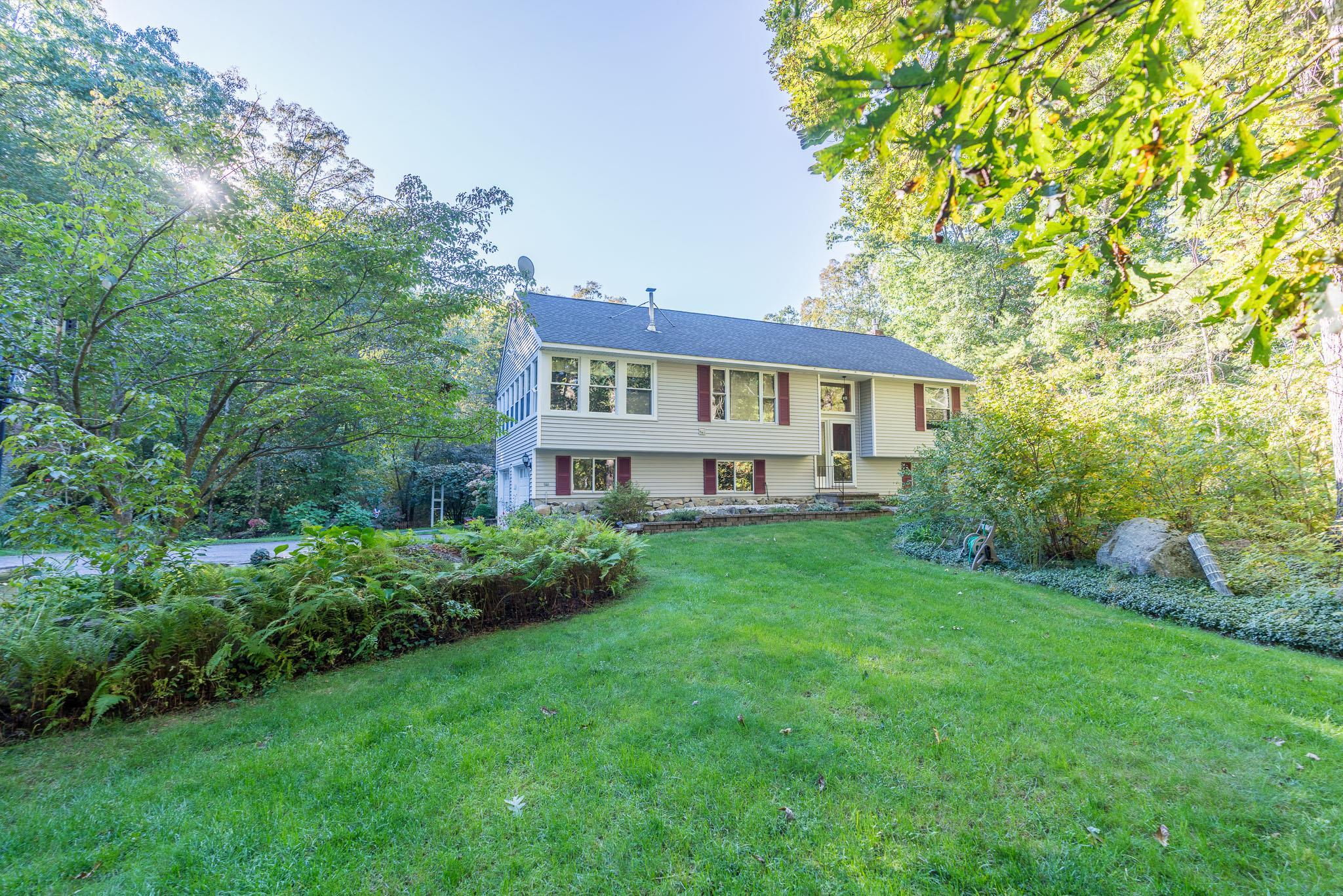 16 Kendall Pond Road Londonderry, NH 03053 - Photo 3 of 40