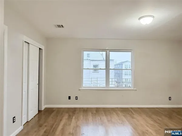$2,350 | 83 Peabody Place, Unit 2, Newark, NJ 07104