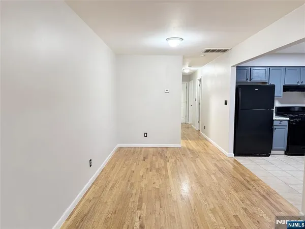 $2,350 | 83 Peabody Place, Unit 2, Newark, NJ 07104