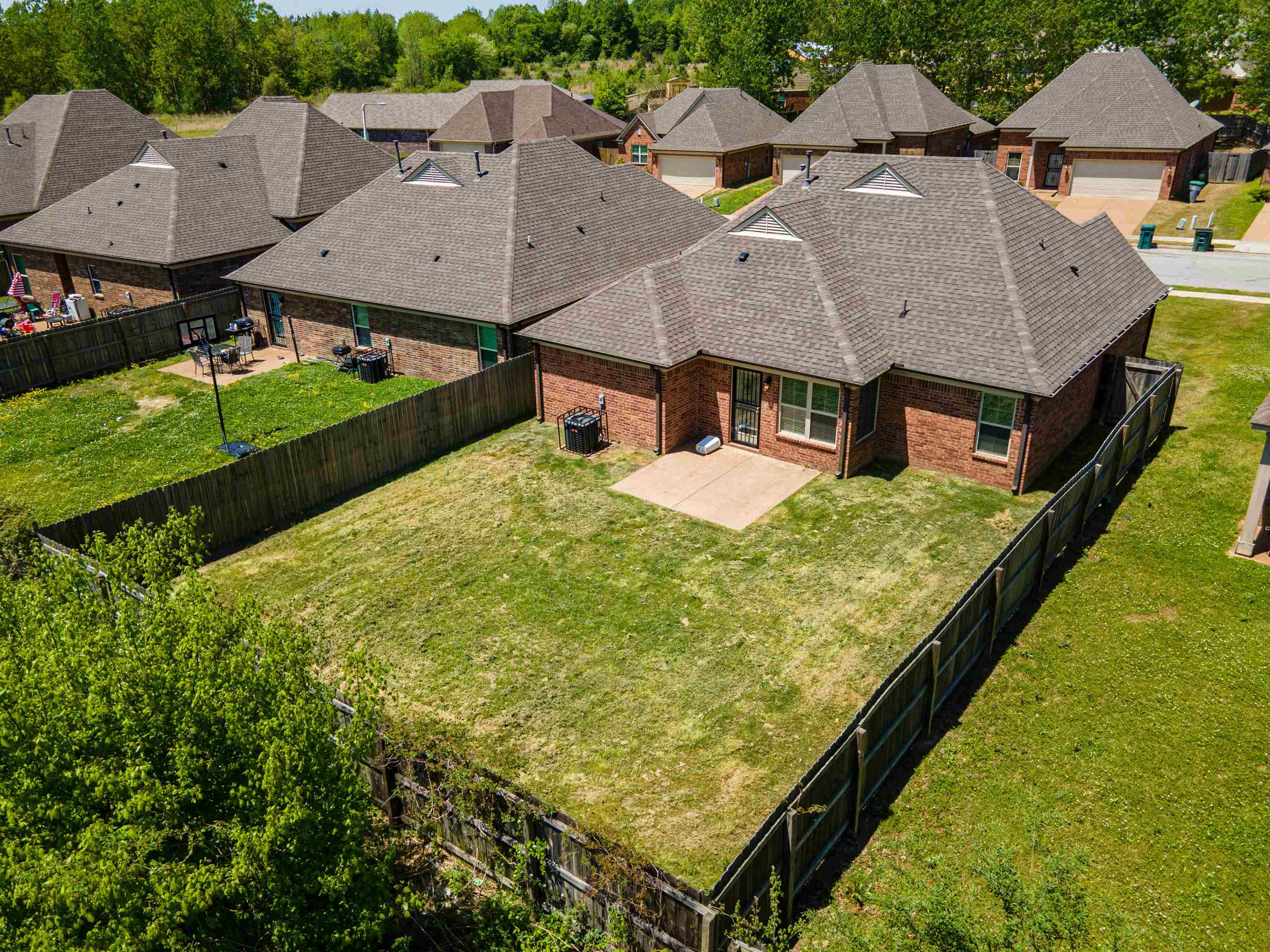 5262 Crossfield Road Memphis, TN 38109 - Photo 17 of 19 an aerial view of residential houses with outdoor space