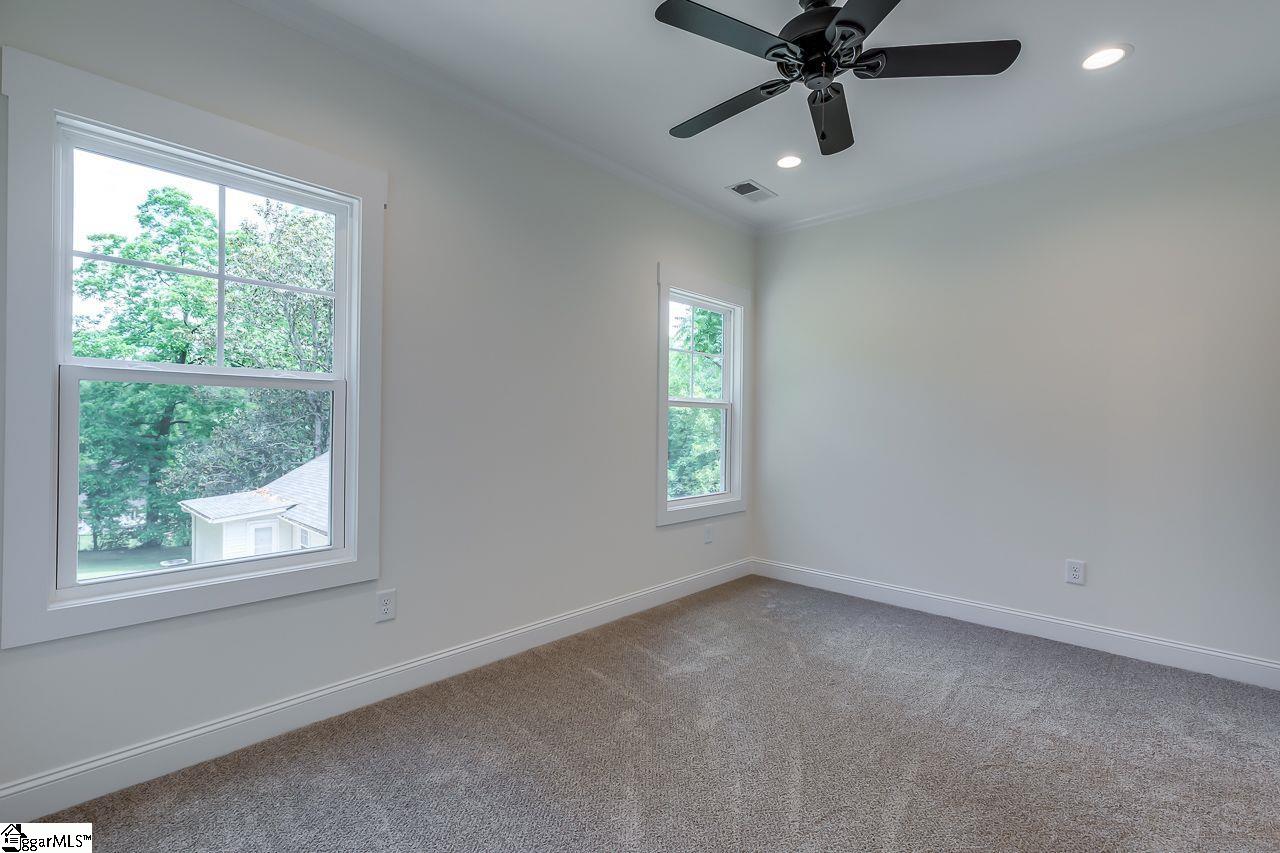 11 Hilton Street Greenville, SC 29607 - Photo 16 of 19 Gallery Image 16