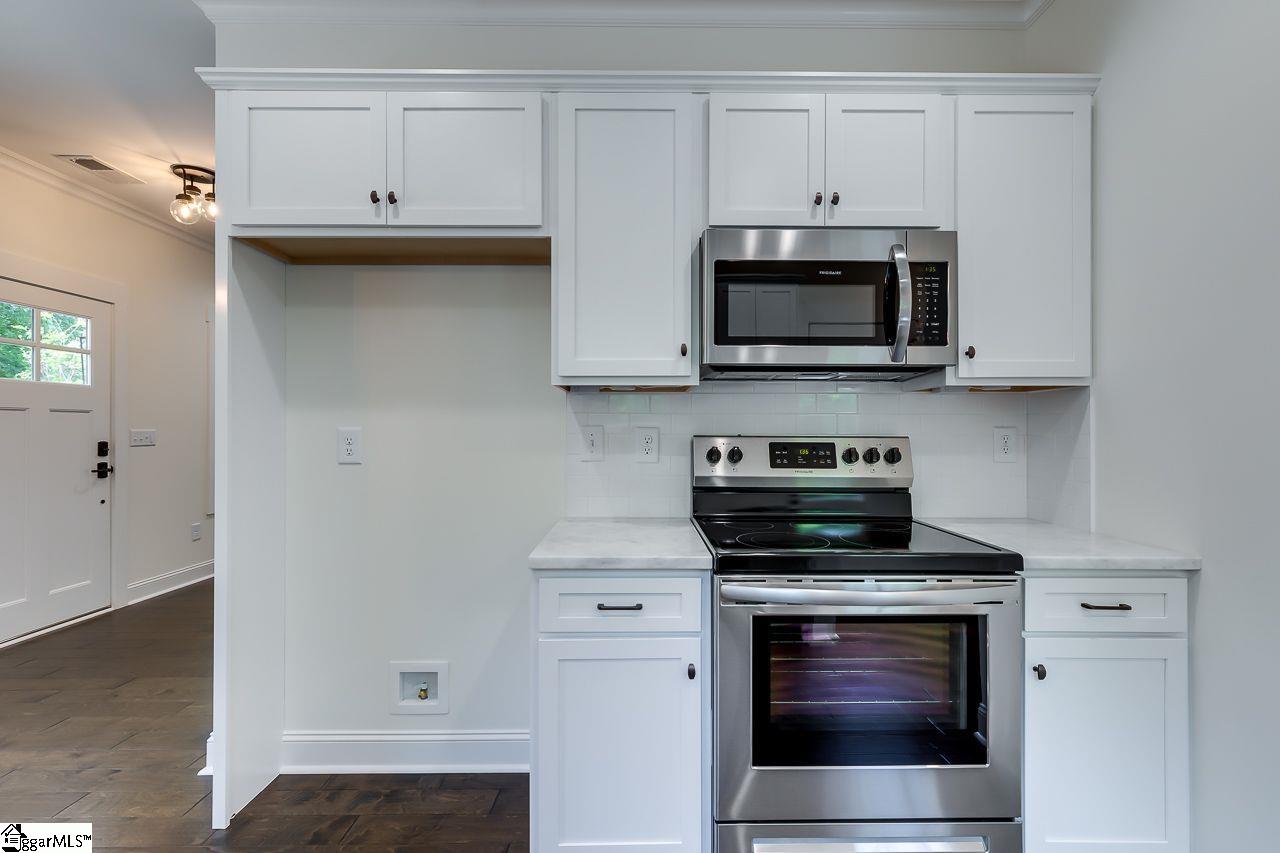 11 Hilton Street Greenville, SC 29607 - Photo 9 of 19 Gallery Image 9