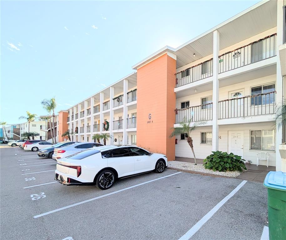 a car parked in front of a building