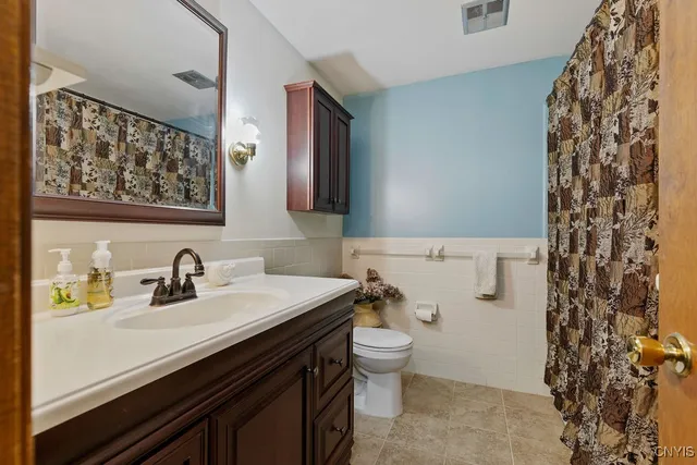 $349,900 | 8742 Tallwood Ridge, Lysander, NY 13027