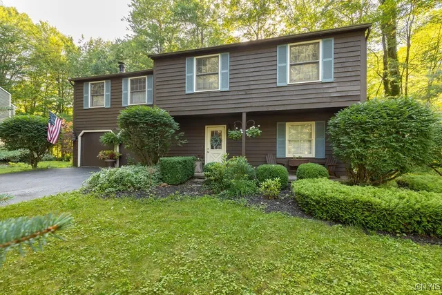 $349,900 | 8742 Tallwood Ridge, Lysander, NY 13027