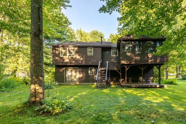 $349,900 | 8742 Tallwood Ridge, Lysander, NY 13027