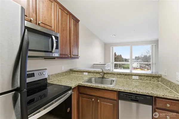 $215,000 | 225 Logan Avenue South, Unit 317, Renton, WA 98057