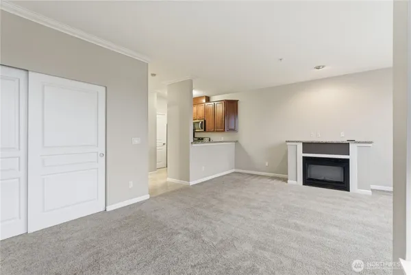$215,000 | 225 Logan Avenue South, Unit 317, Renton, WA 98057