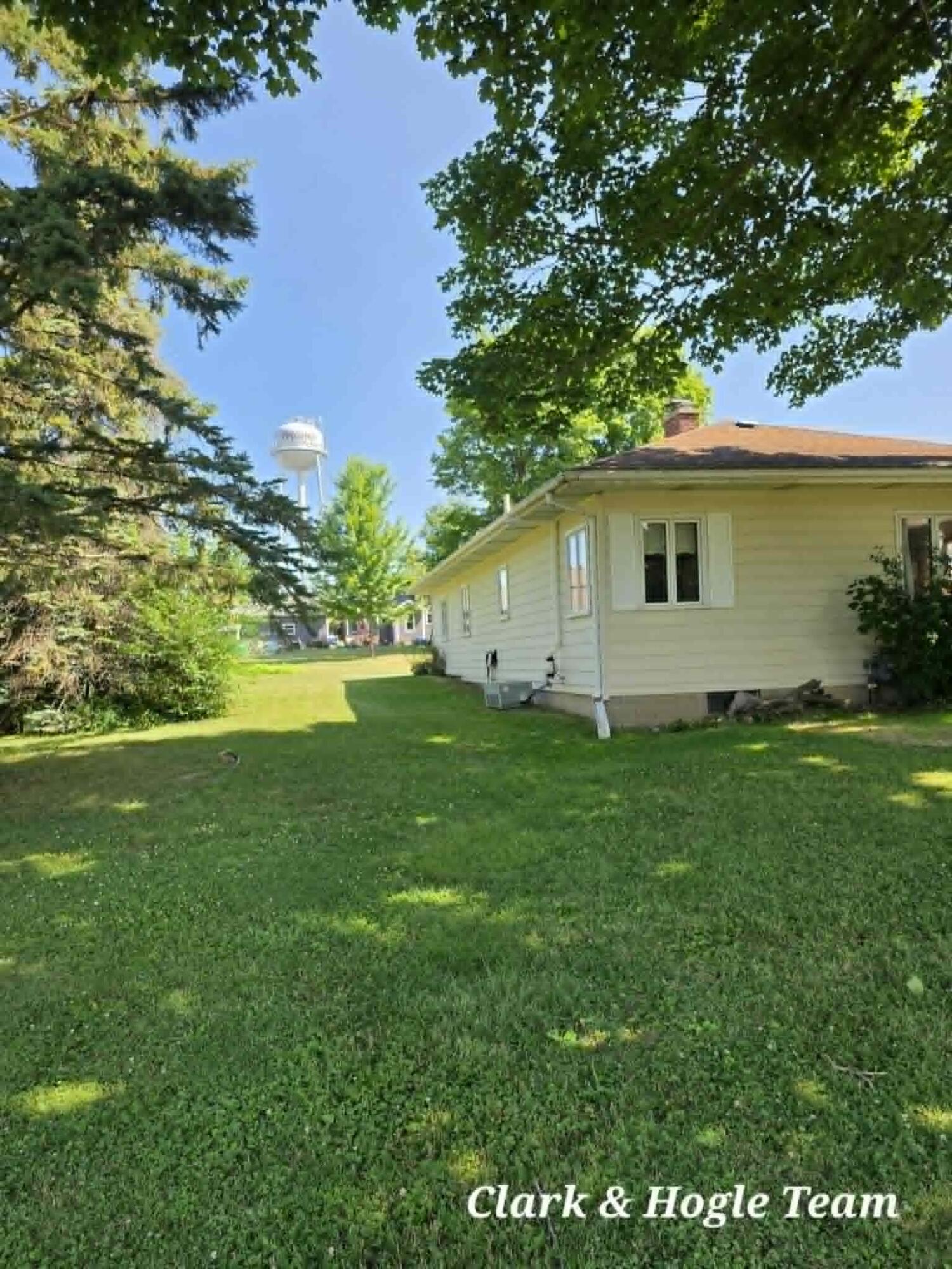 245 Higham Street Pewamo, MI 48873 - Photo 7 of 24 cc2cab54-5b47-4695-9201-86c0bed73d92