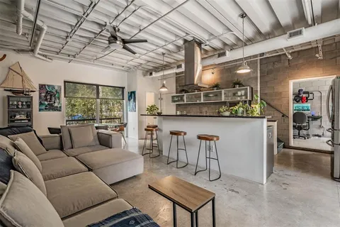 $849,900 | 3107 West De Leon Street, Unit 6, Tampa, FL 33609