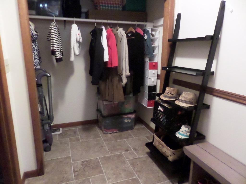 122 Hazleton Lane Oak Ridge, TN 37830 - Photo 24 of 32 storagecloset