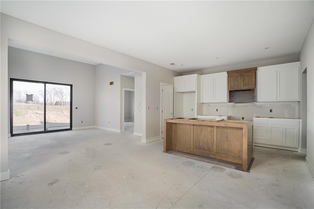 9579 Jupiter Street Lenexa, KS 66219 - Photo 4 of 58