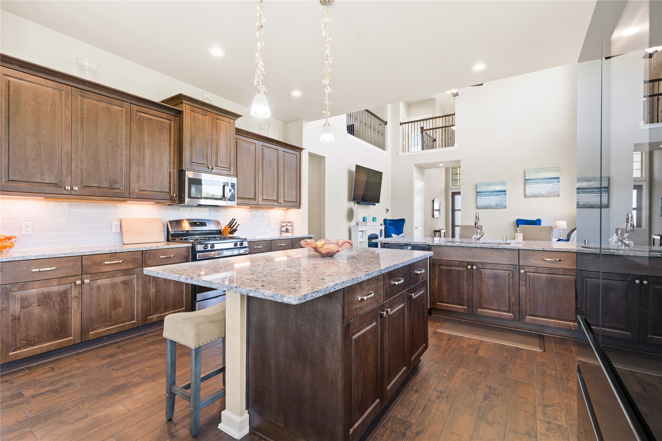 9801 Preserve Way Conroe, TX 77385 - Photo 13 of 43