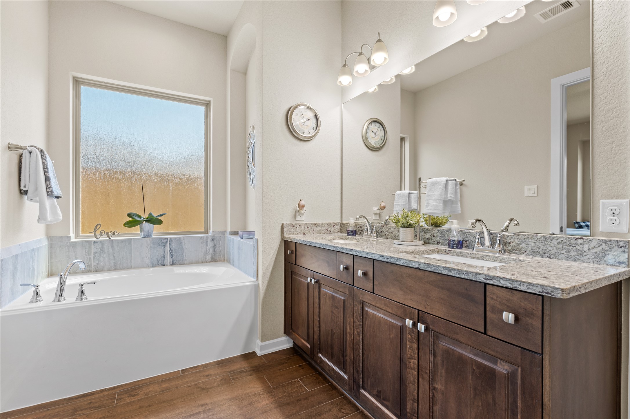 9801 Preserve Way Conroe, TX 77385 - Photo 23 of 43