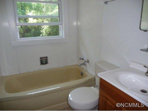 53 Monteith Branch Road Sylva, NC 28779 - Photo 6 of 23 Gallery Image 6