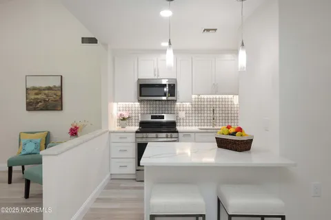 $629,000 | 3 Auburn Court, Red Bank, NJ 07701