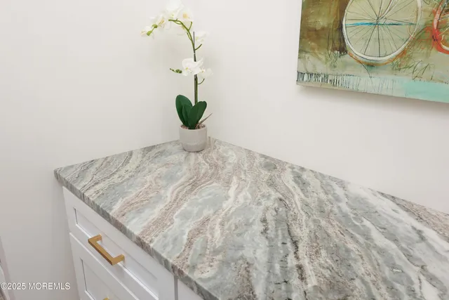 $619,000 | 3 Auburn Court, Red Bank, NJ 07701