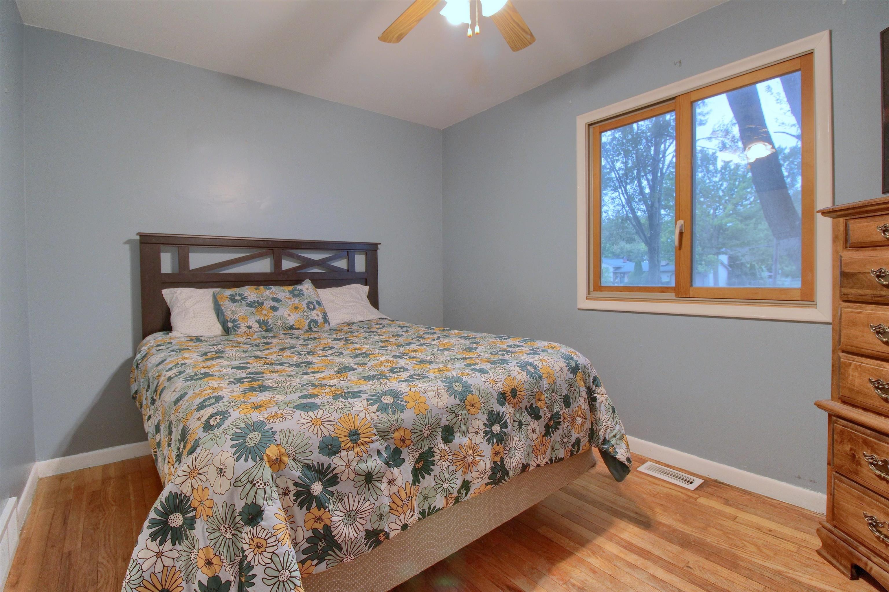 48725 Sugarbush Road Chesterfield, MI 48047 - Photo 11 of 25