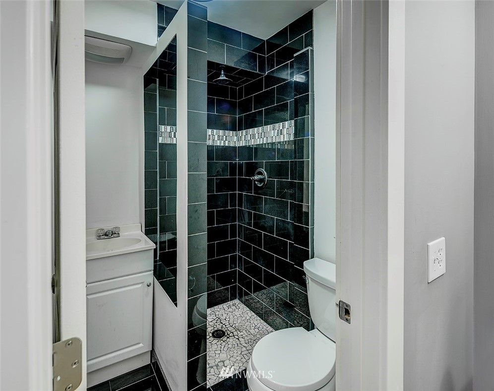21817 2nd Avenue Southeast Bothell, WA 98021 - Photo 17 of 21
