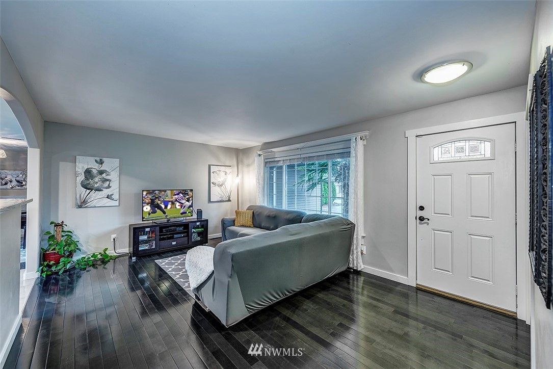 21817 2nd Avenue Southeast Bothell, WA 98021 - Photo 4 of 21
