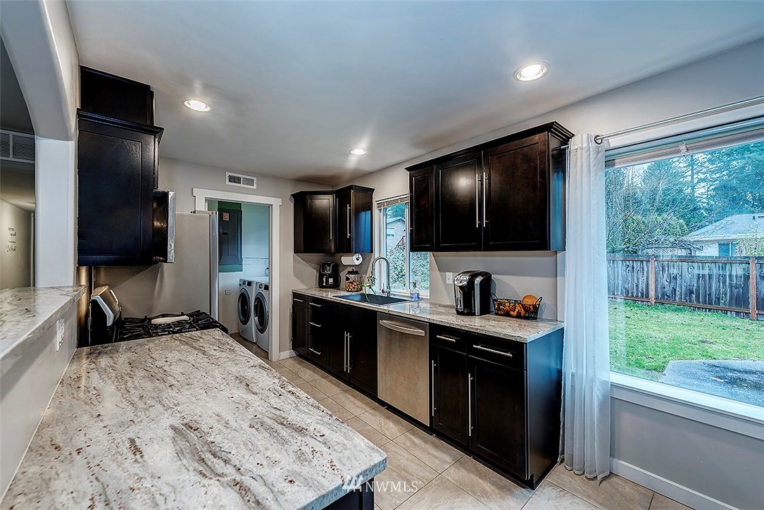 21817 2nd Avenue Southeast Bothell, WA 98021 - Photo 6 of 21