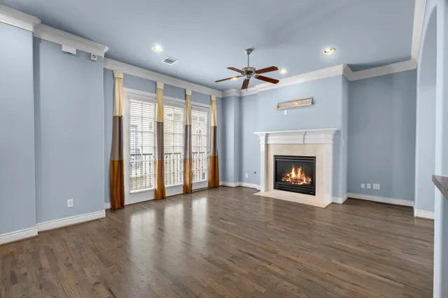 $2,700 | 2820 Sherwin Street, Houston, TX 77007