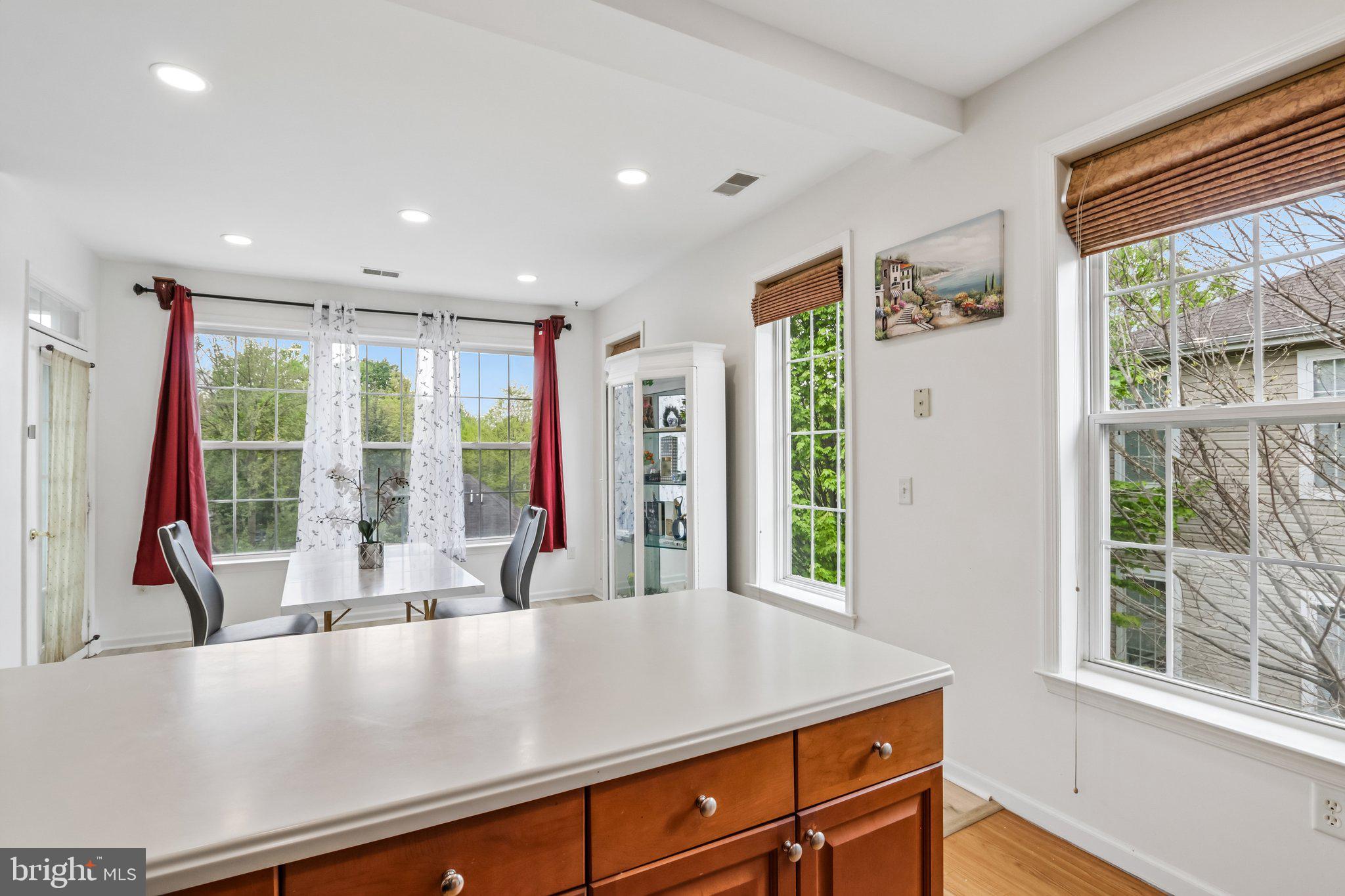 121 Kyle Way Ewing, NJ 08628 - Photo 15 of 45