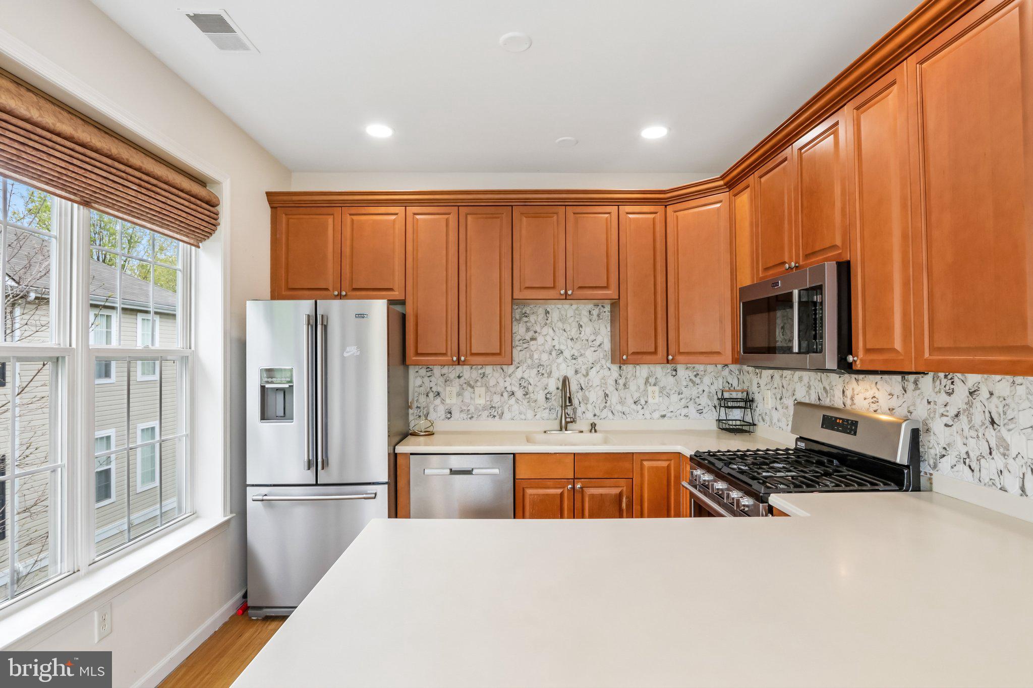 121 Kyle Way Ewing, NJ 08628 - Photo 17 of 45