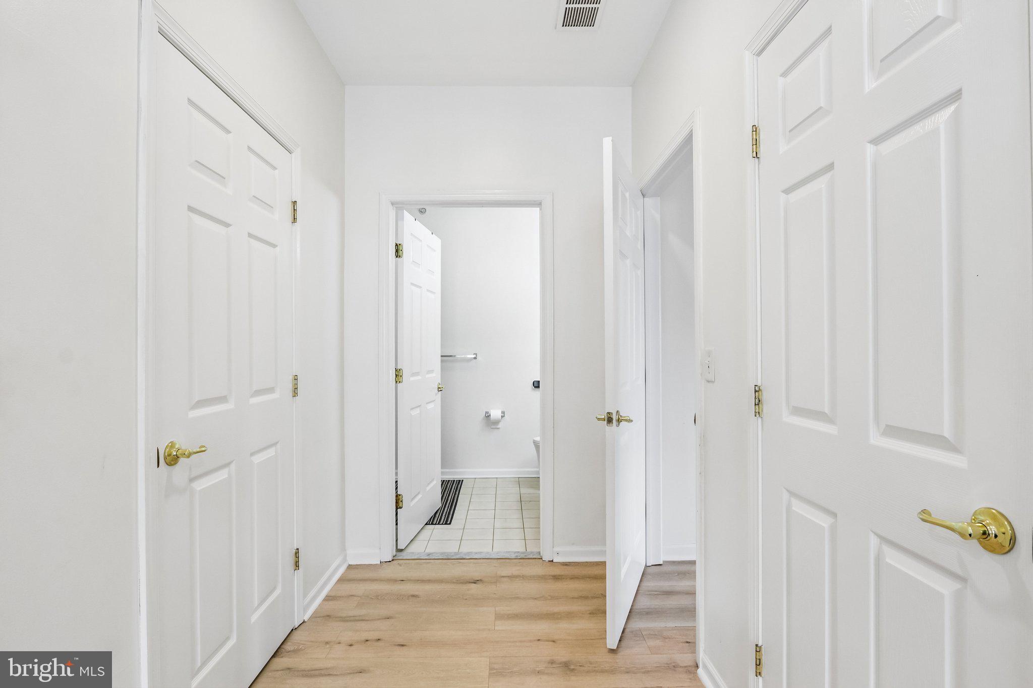 121 Kyle Way Ewing, NJ 08628 - Photo 22 of 45