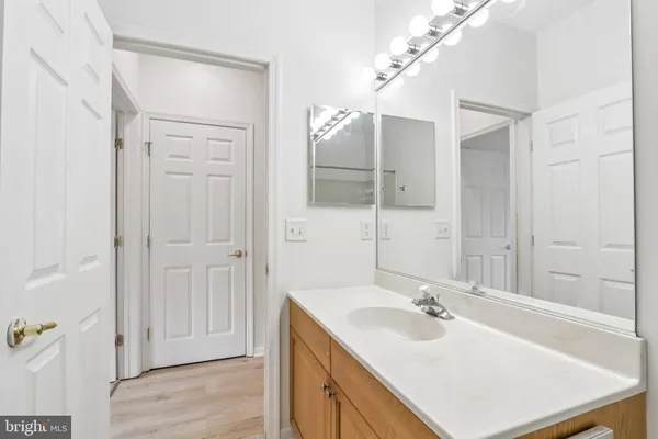 $299,000 | 121 Kyle Way, Ewing, NJ 08628