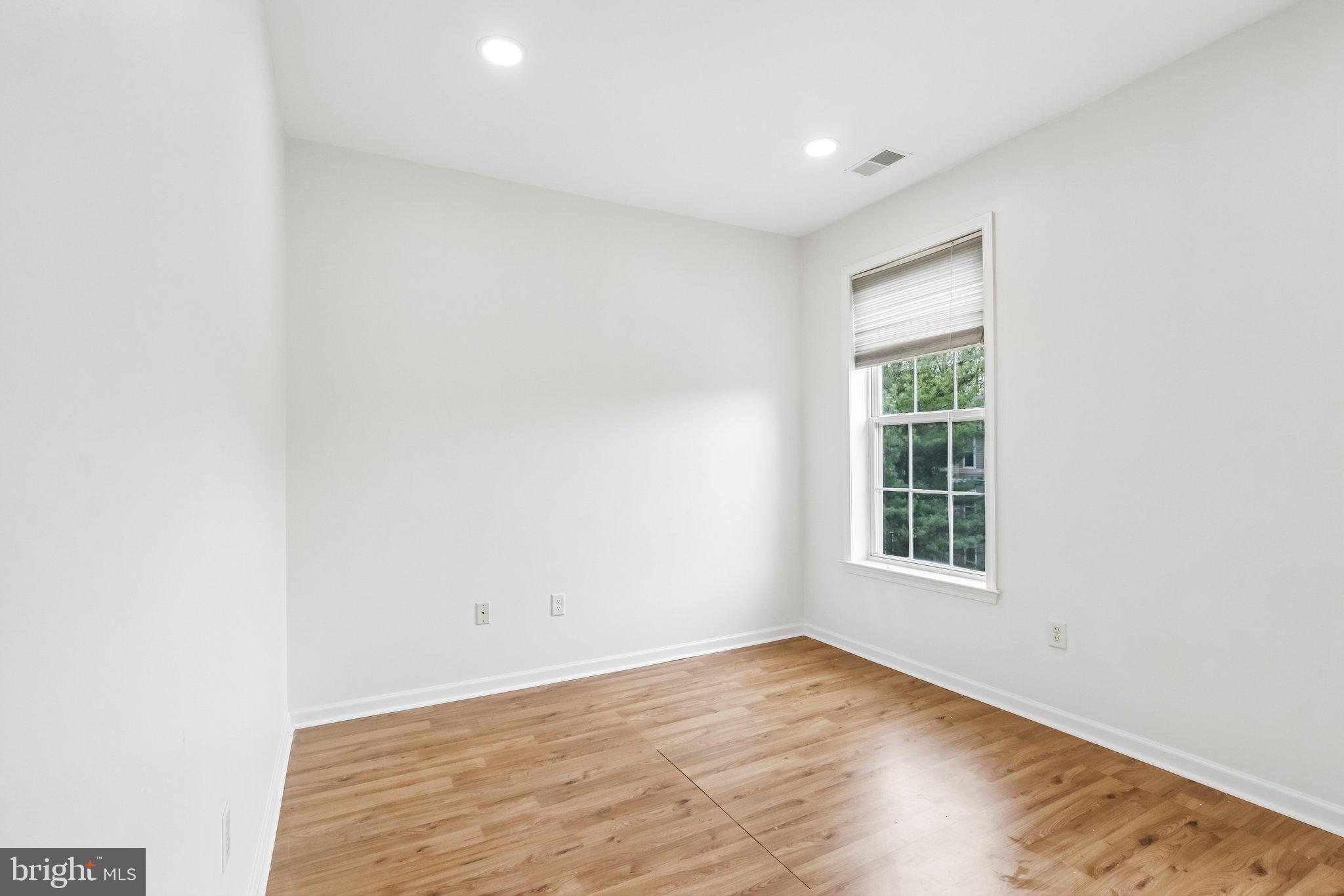 121 Kyle Way Ewing, NJ 08628 - Photo 26 of 45
