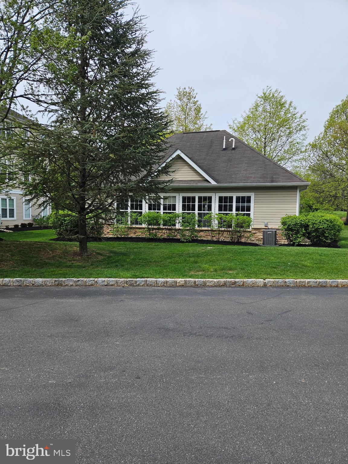 121 Kyle Way Ewing, NJ 08628 - Photo 39 of 45