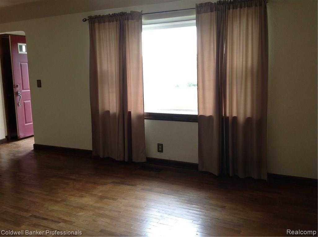 3409 North Oak Road Davison, MI 48423 - Photo 19 of 23 image.jpeg