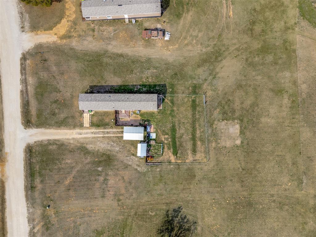212 Farmhouse Road Springtown, TX 76082 - Photo 11 of 12