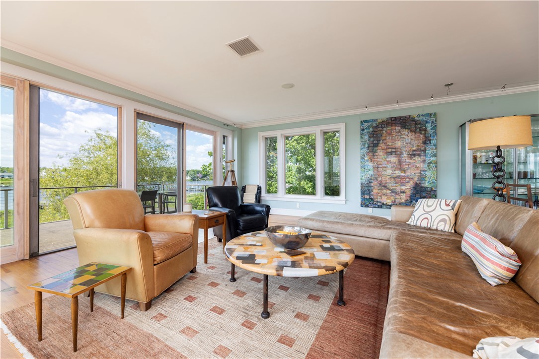 43 Avondale Road Westerly, RI 02891 - Photo 14 of 49