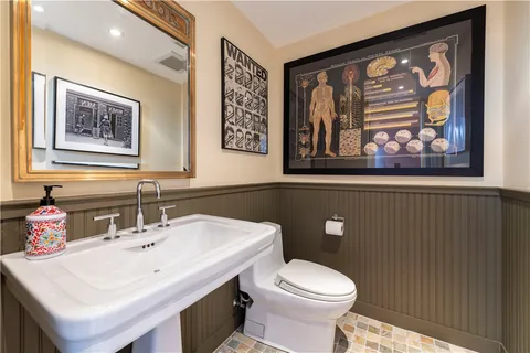 $3,950,000 | 43 Avondale Road, Westerly, RI 02891