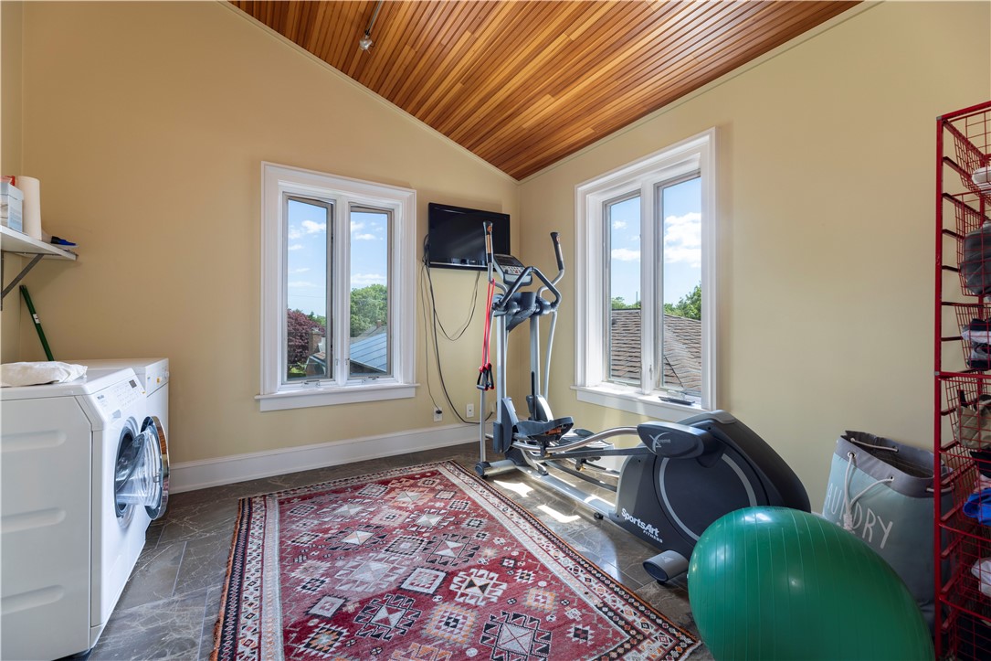 43 Avondale Road Westerly, RI 02891 - Photo 34 of 49