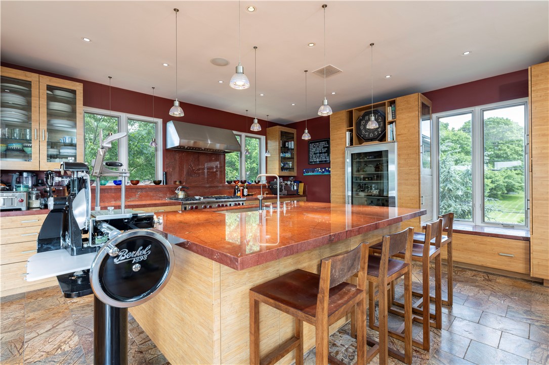 43 Avondale Road Westerly, RI 02891 - Photo 8 of 49