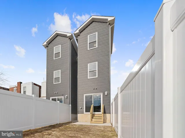 $320,000 | 852 Woodland Avenue, Camden, NJ 08104