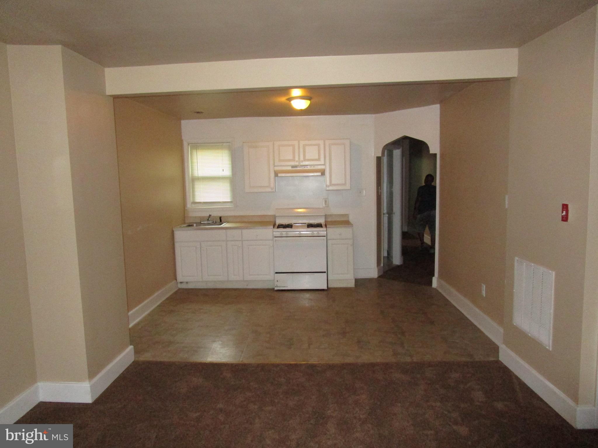 5607 Market Street Philadelphia, PA 19139 - Photo 6 of 24 Eat in Kitchen