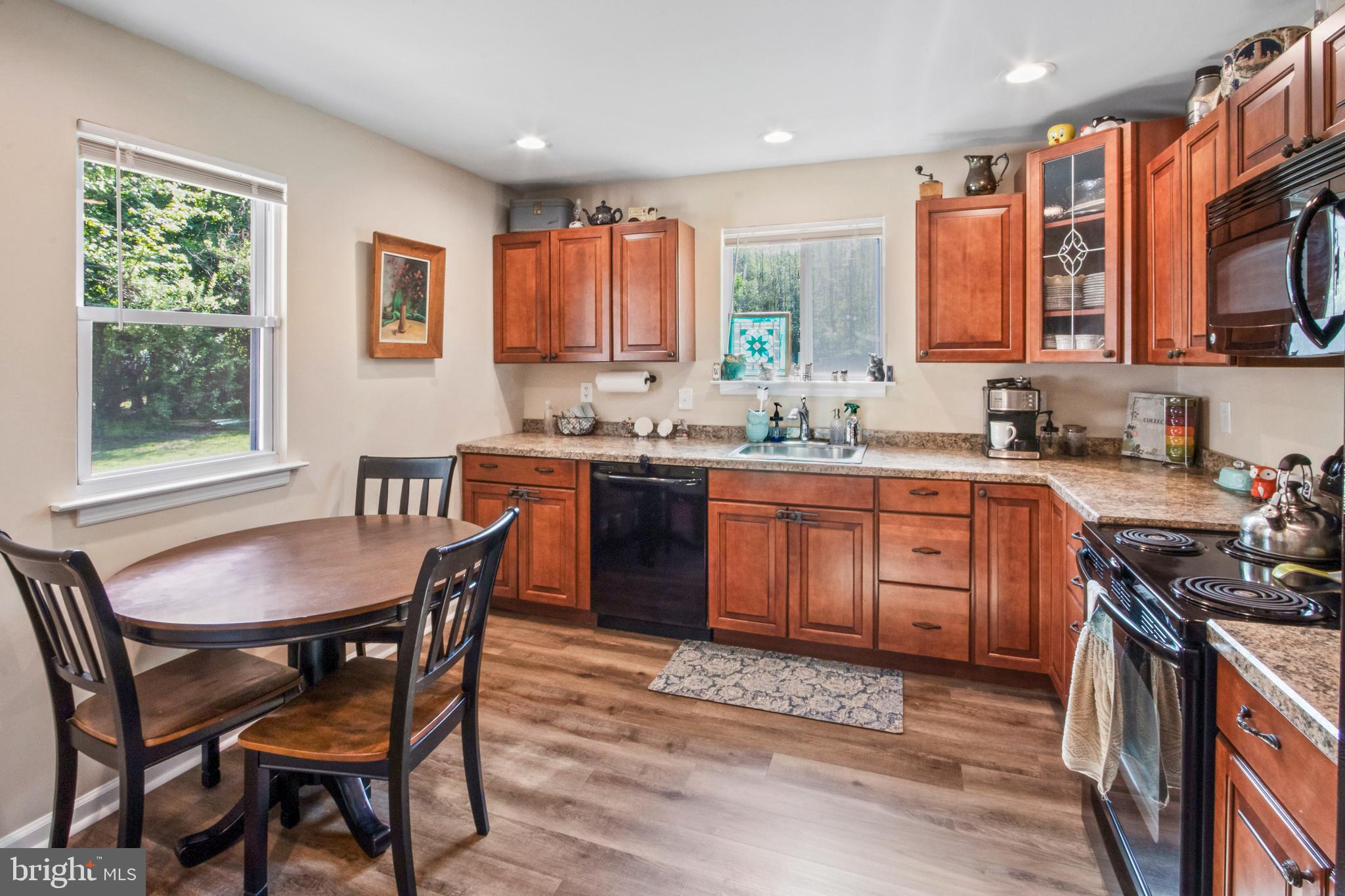 154 Oechsle Road Woodstown, NJ 08098 - Photo 11 of 31 Kitchen
