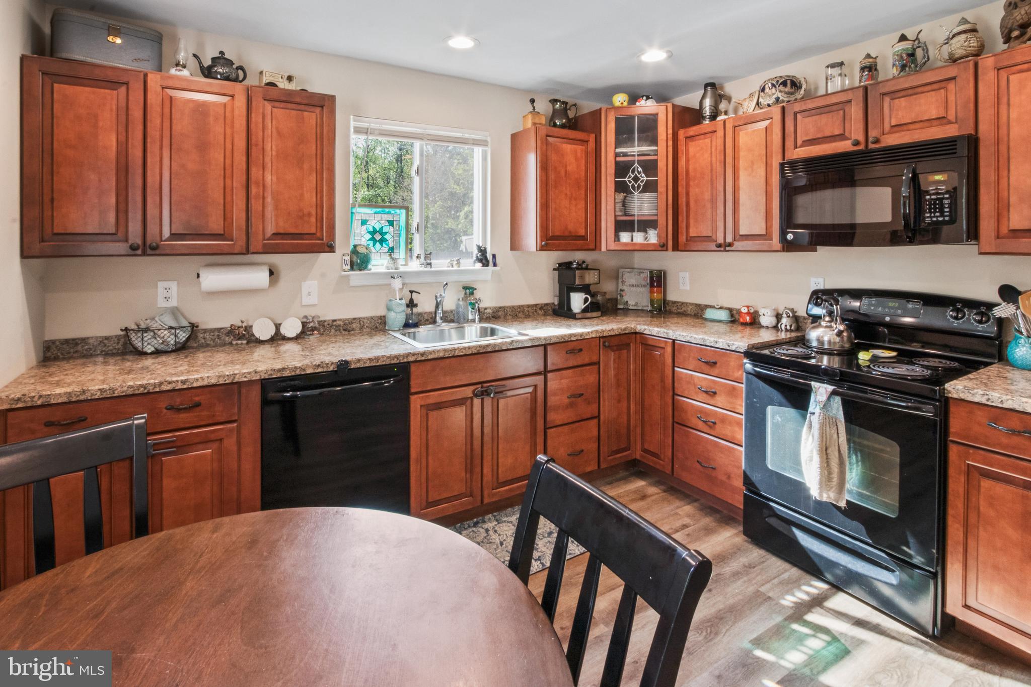 154 Oechsle Road Woodstown, NJ 08098 - Photo 10 of 31 Kitchen