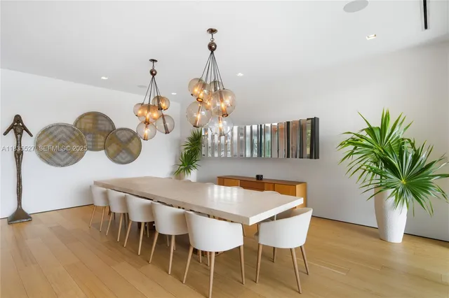 $37,000,000 | 126 West San Marino Drive, Miami Beach, FL 33139