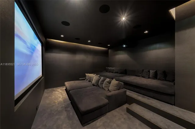 $37,000,000 | 126 West San Marino Drive, Miami Beach, FL 33139