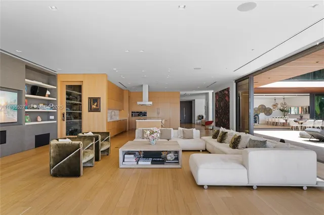 $37,000,000 | 126 West San Marino Drive, Miami Beach, FL 33139