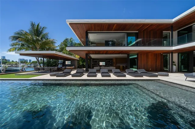 $37,000,000 | 126 West San Marino Drive, Miami Beach, FL 33139