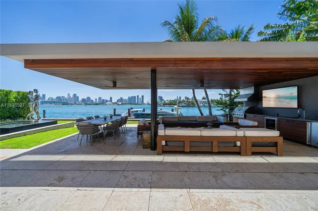 $37,000,000 | 126 West San Marino Drive, Miami Beach, FL 33139