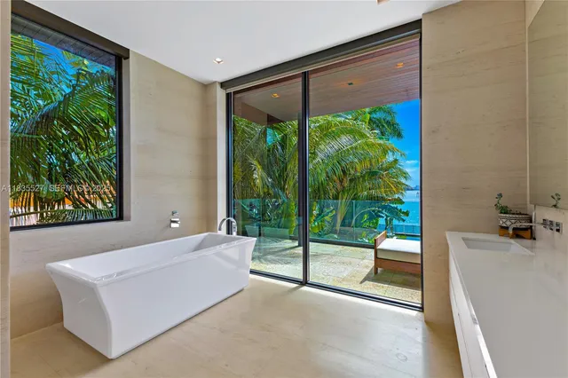 $37,000,000 | 126 West San Marino Drive, Miami Beach, FL 33139