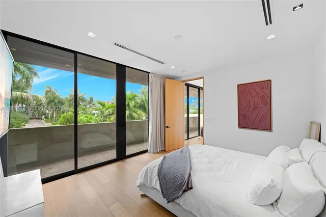 $37,000,000 | 126 West San Marino Drive, Miami Beach, FL 33139