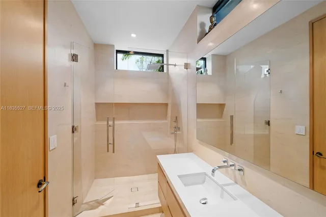 $37,000,000 | 126 West San Marino Drive, Miami Beach, FL 33139